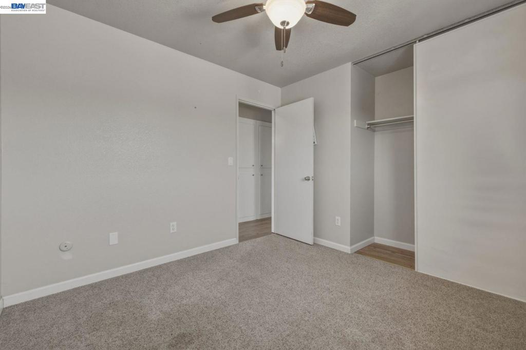 838 Spindrift Pl Property Photo 28