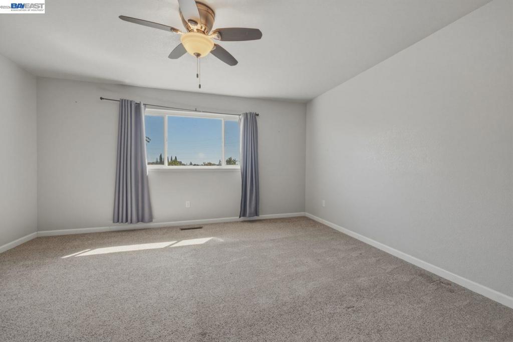 838 Spindrift Pl Property Photo 34