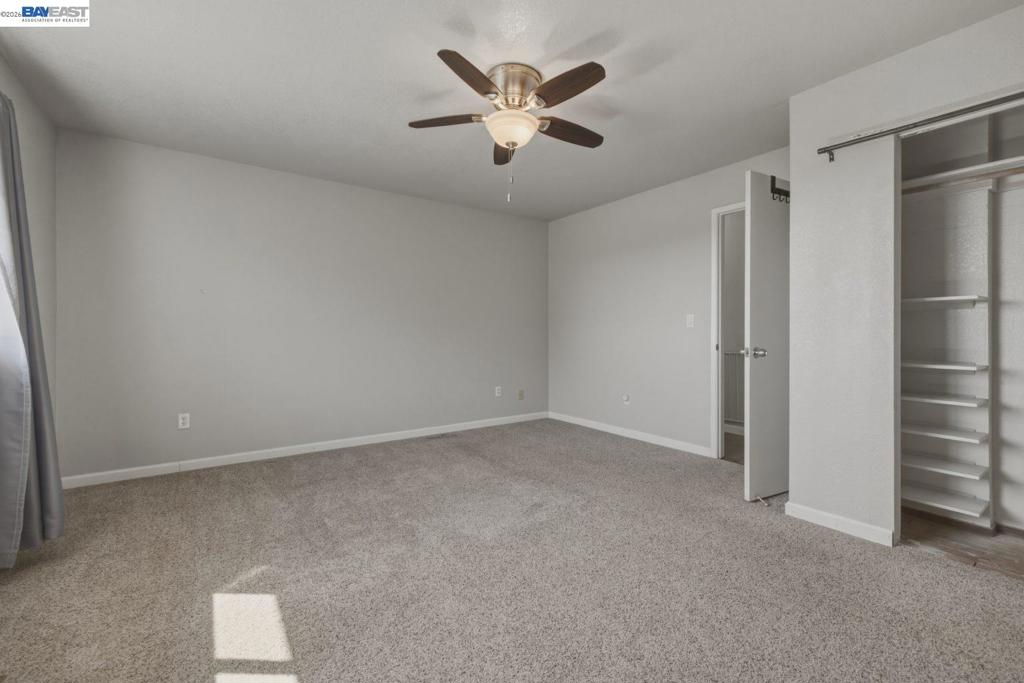838 Spindrift Pl Property Photo 37