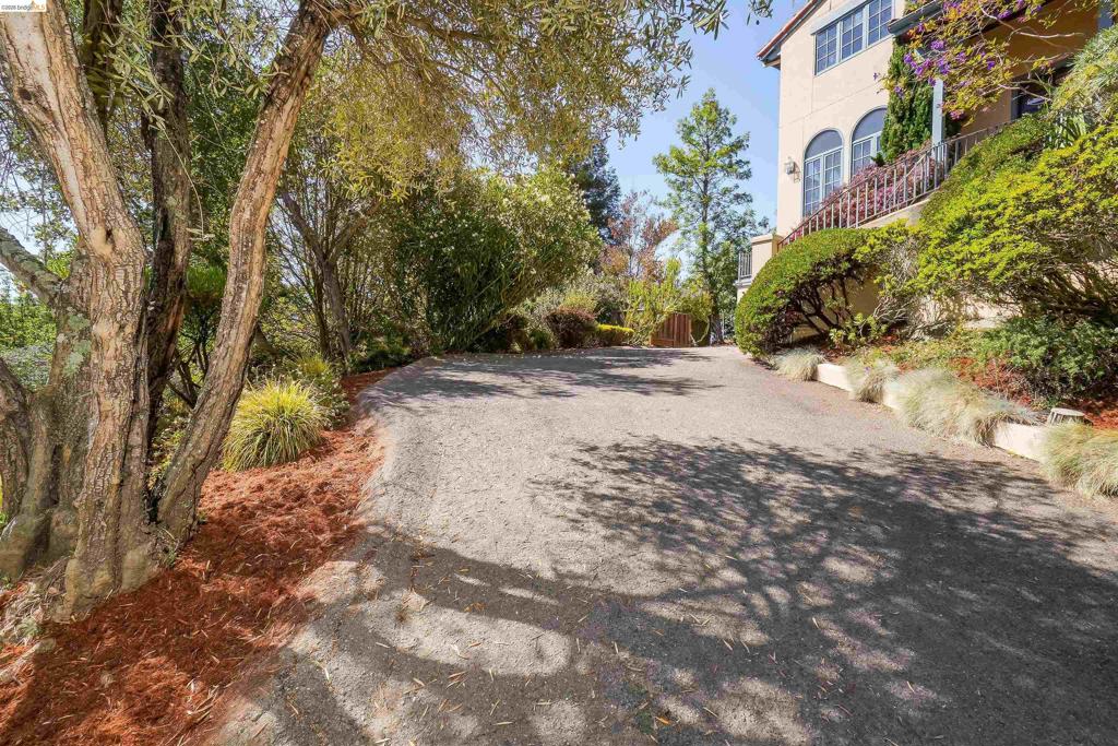 6833 Sherwick Dr Property Photo 85