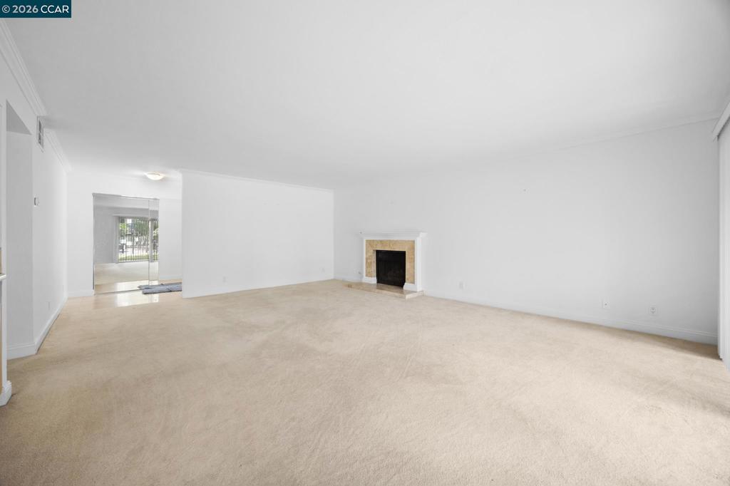 1617 Ptarmigan Dr 1a Property Photo 4