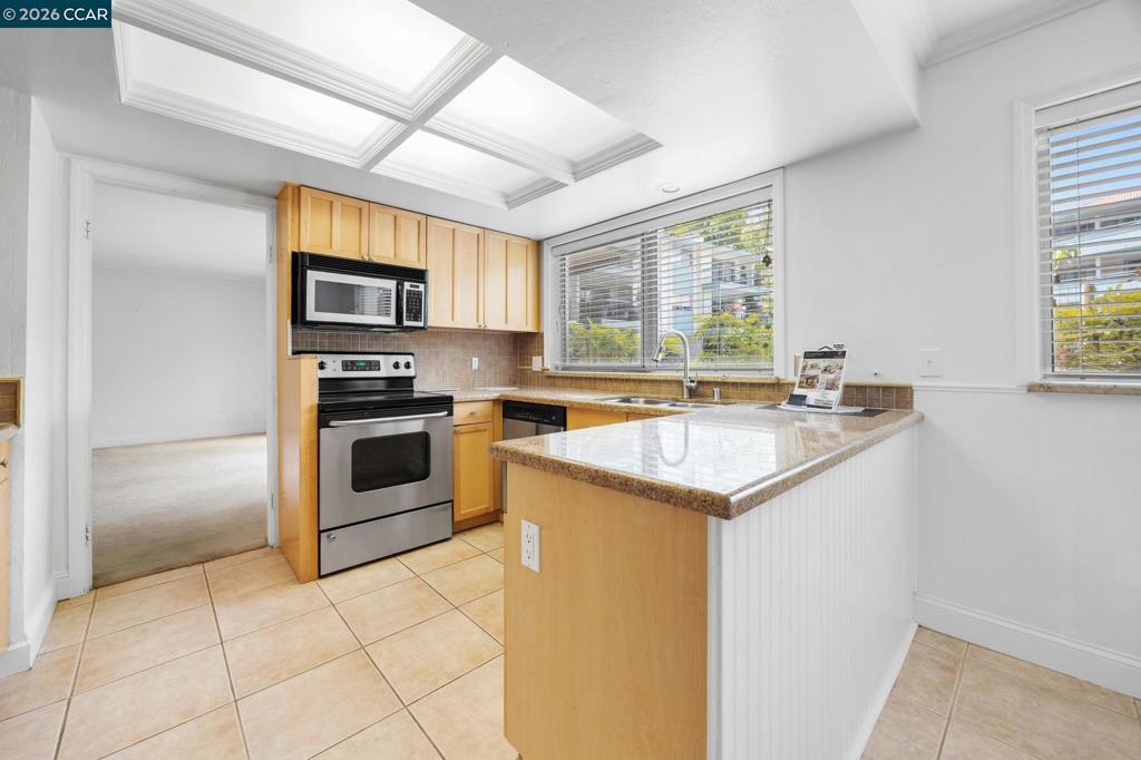 1617 Ptarmigan Dr 1a Property Photo 9