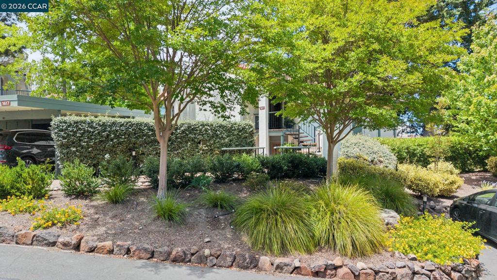 1617 Ptarmigan Dr 1a Property Photo 43