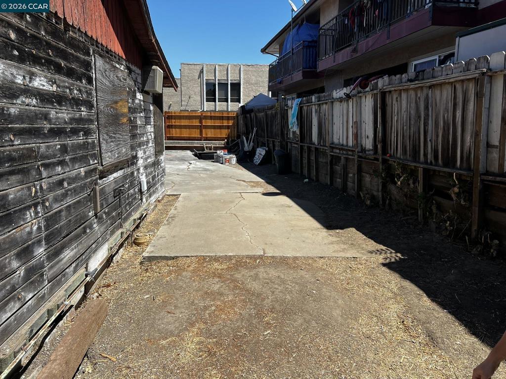 1110 Eureka Lane Property Photo 6