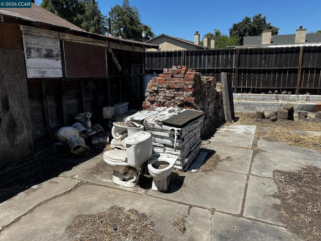 1110 Eureka Lane Property Photo 11