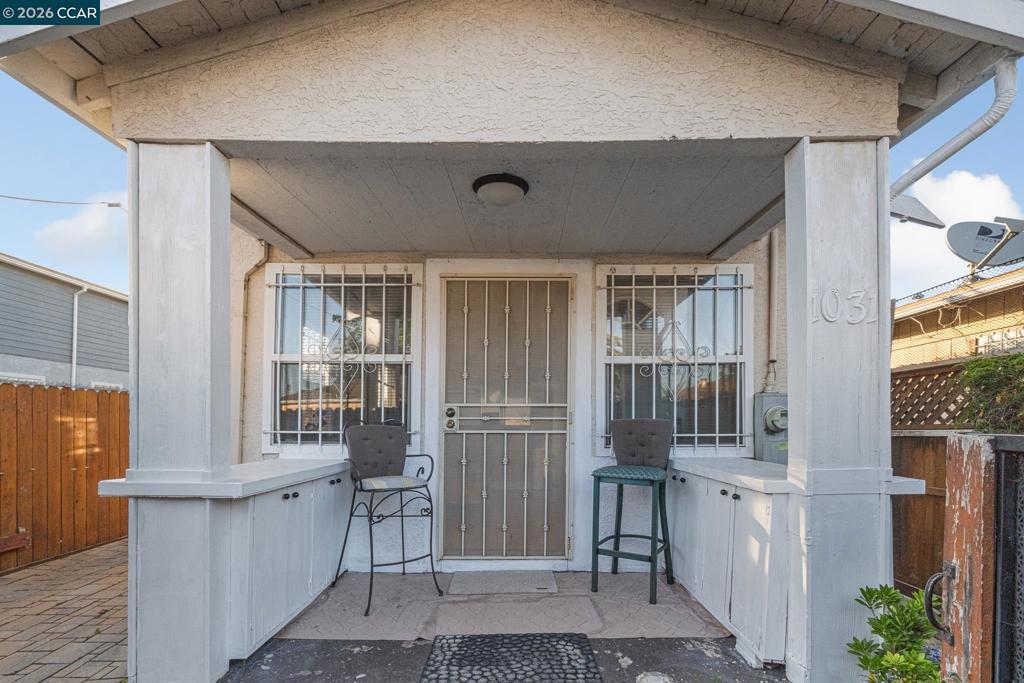 1031 70th Ave Property Photo 5