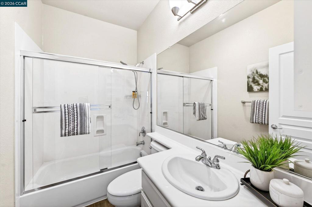 230 Latera Ct. Property Photo 31