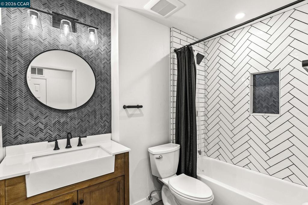 109 Rubicon Cir Property Photo 29