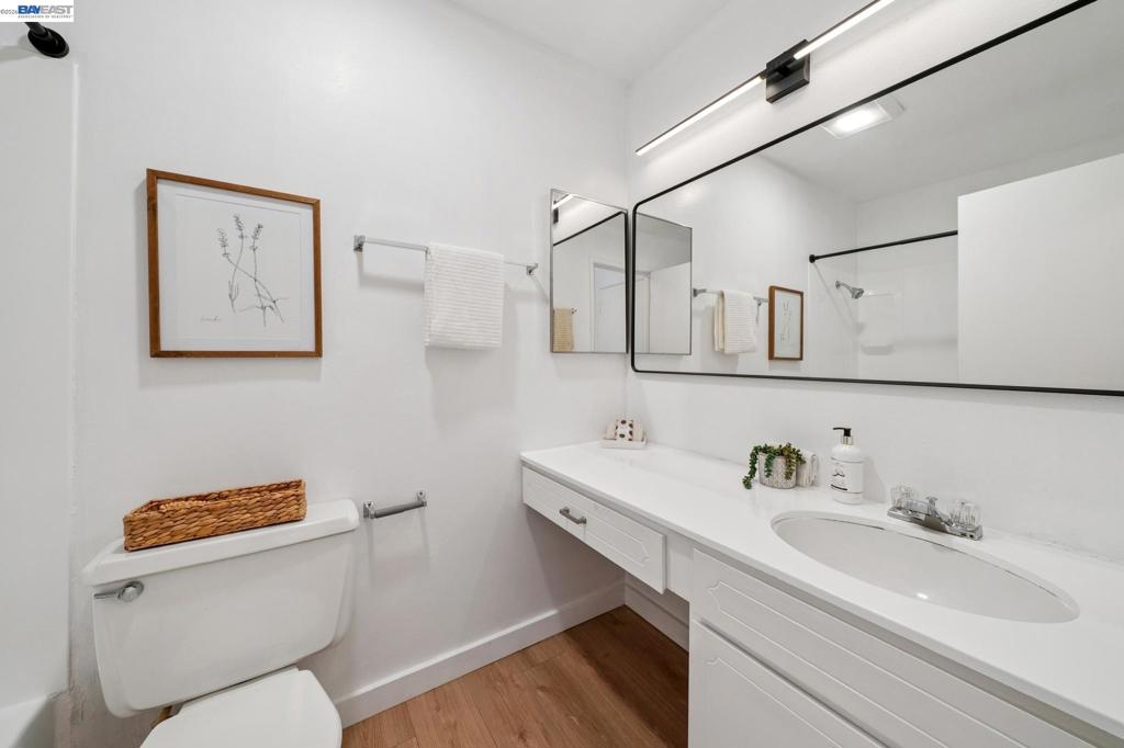 2029 Otis Dr D Property Photo 15