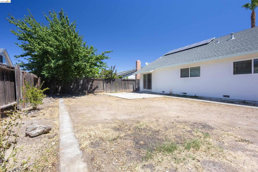 3306 G St Property Photo 22