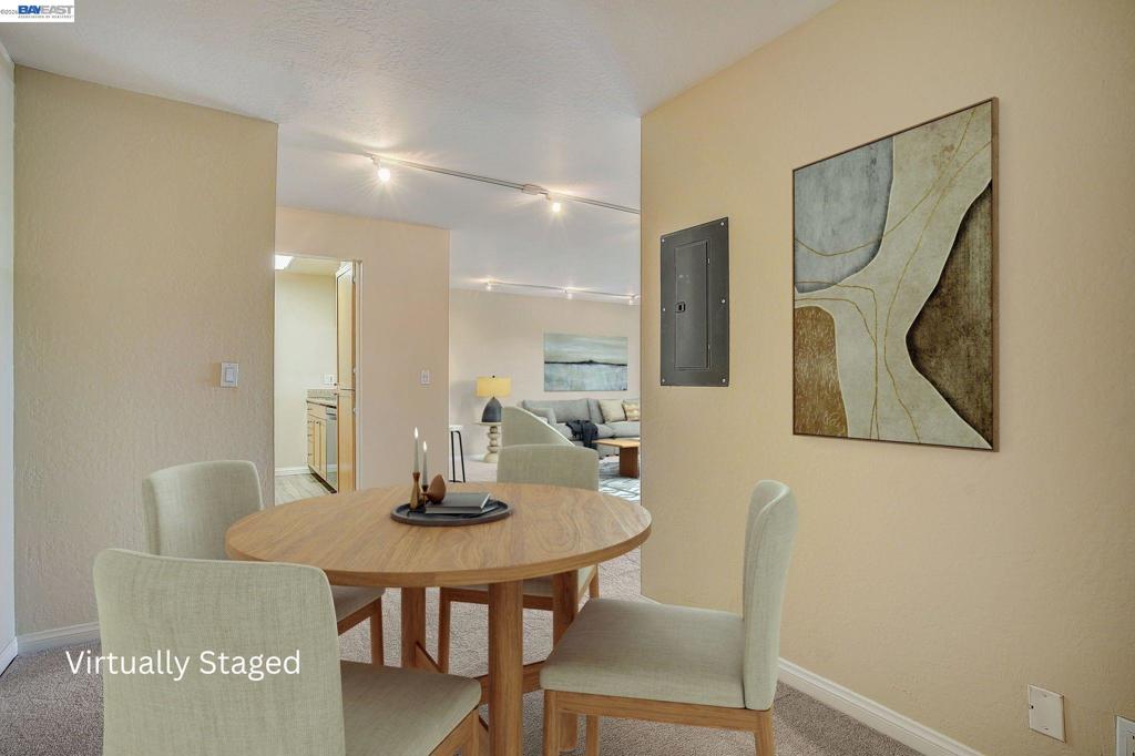 1085 Murrieta Blvd 205 Property Photo 3