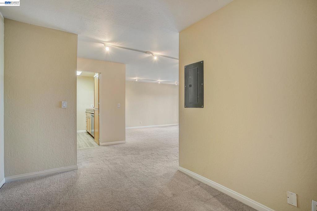 1085 Murrieta Blvd 205 Property Photo 4