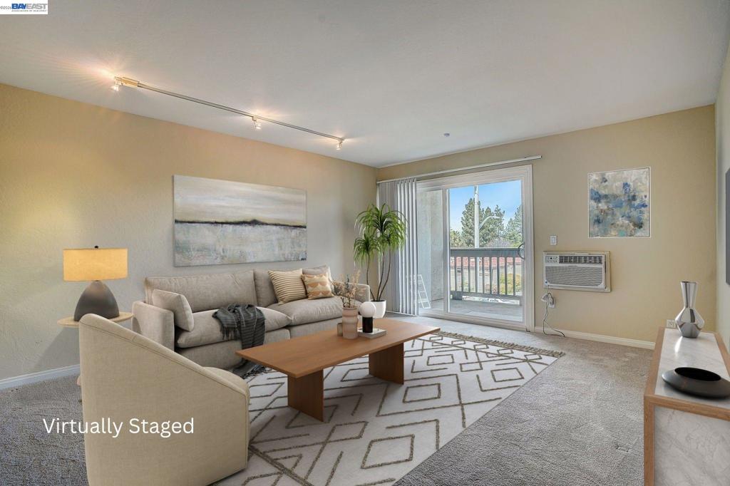 1085 Murrieta Blvd 205 Property Photo 5