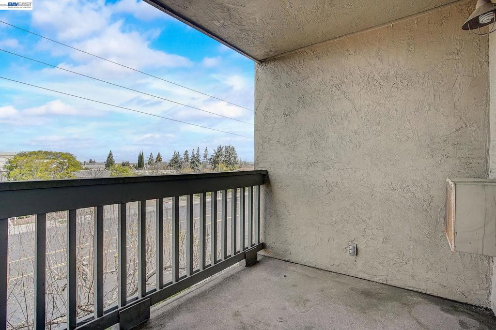 1085 Murrieta Blvd 205 Property Photo 13