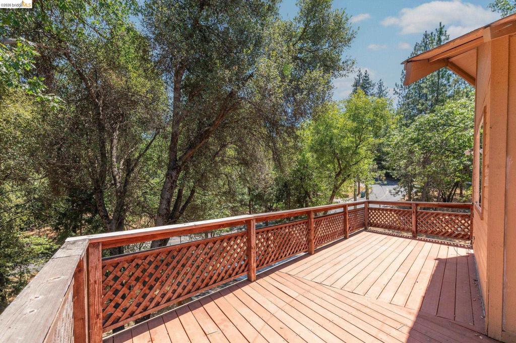 21473 Eel River Dr Property Photo 3