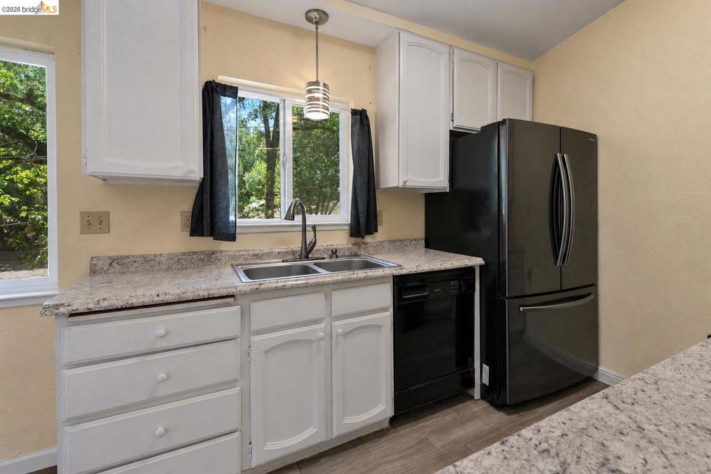 21473 Eel River Dr Property Photo 18