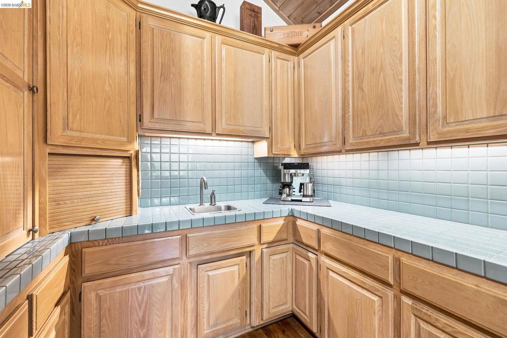 14469 Phillip Ln Property Photo 28