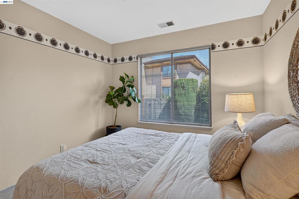 26976 Hemmingway Ct Property Photo 42