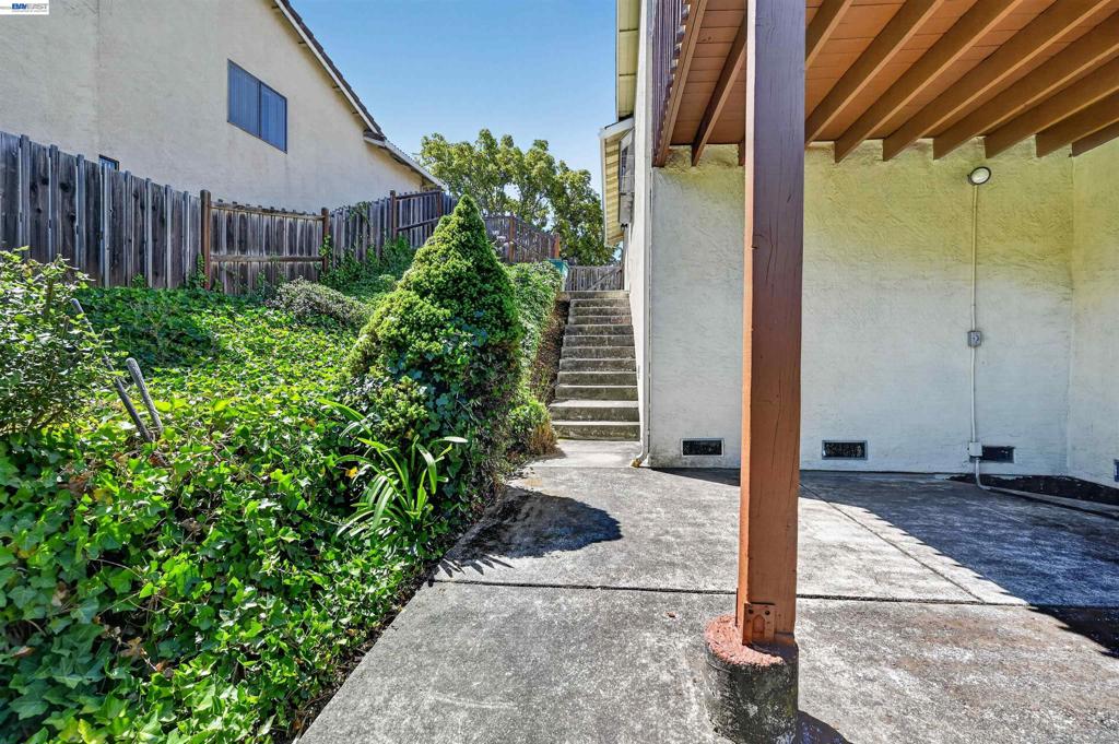 26976 Hemmingway Ct Property Photo 46