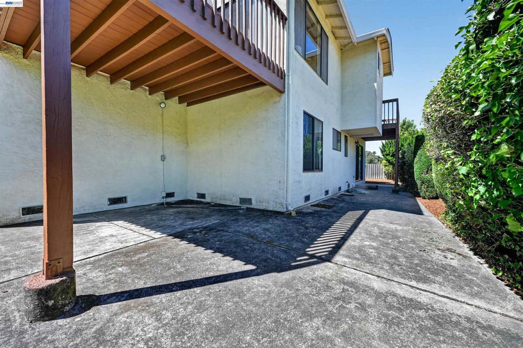 26976 Hemmingway Ct Property Photo 47