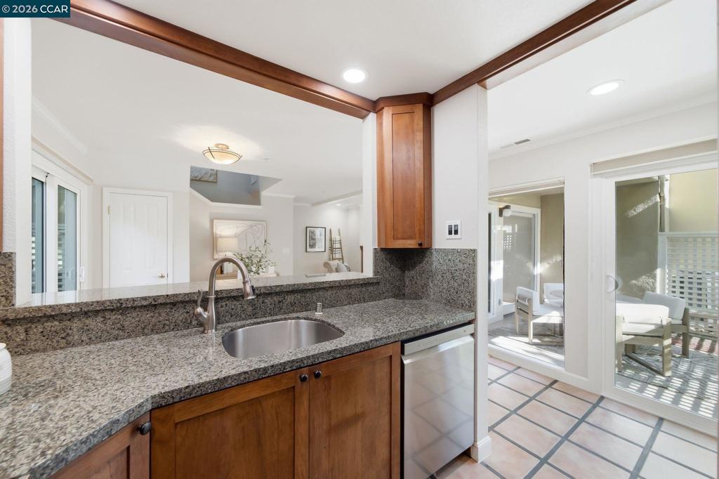 211 Kingston Way Property Photo 15