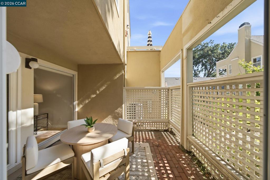 211 Kingston Way Property Photo 18