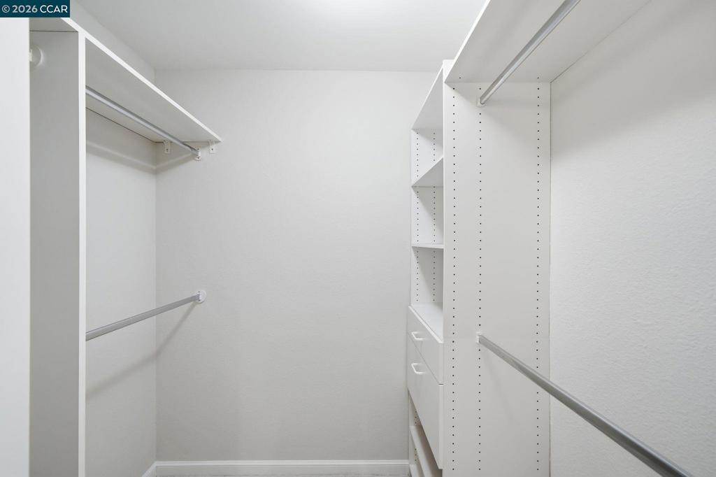 211 Kingston Way Property Photo 27