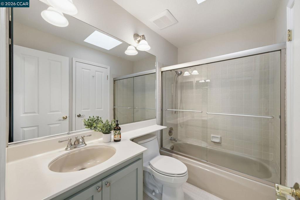 211 Kingston Way Property Photo 28