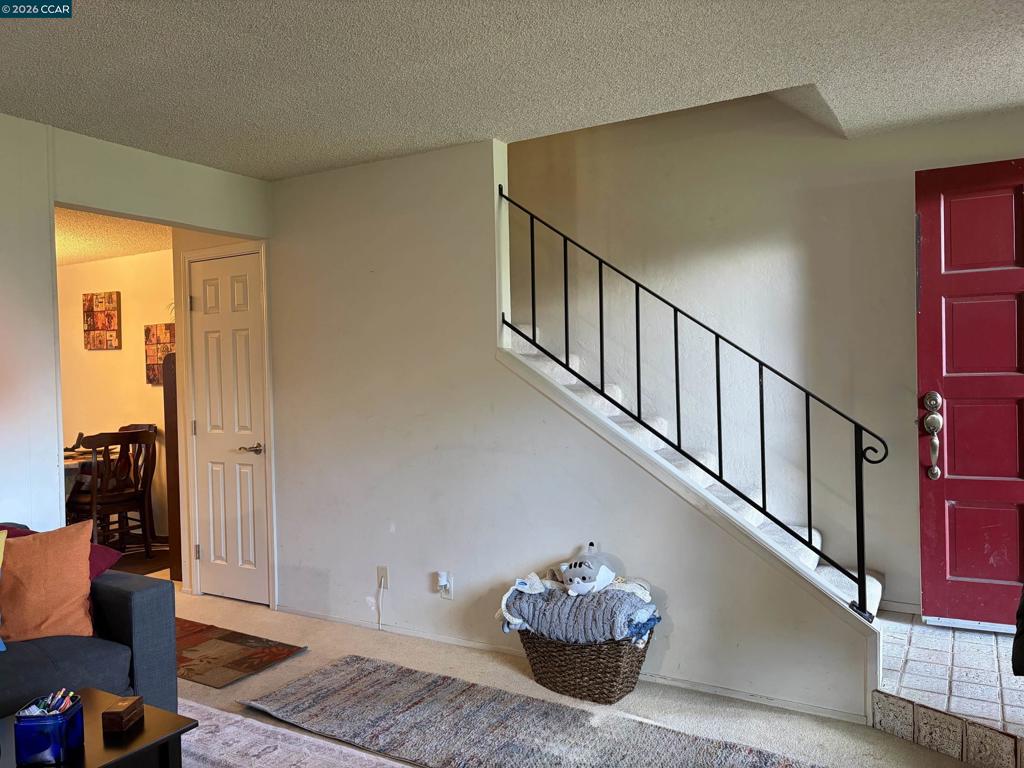 2834 Royal Ann Ln. Property Photo 6