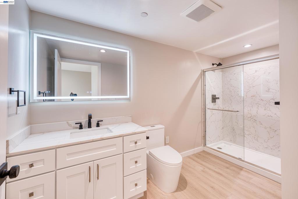 4202 Telegraph Ave Property Photo 14