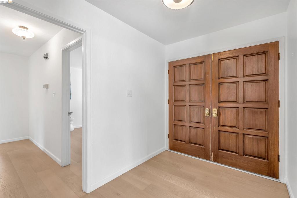 3453 Stewarton Dr Property Photo 4