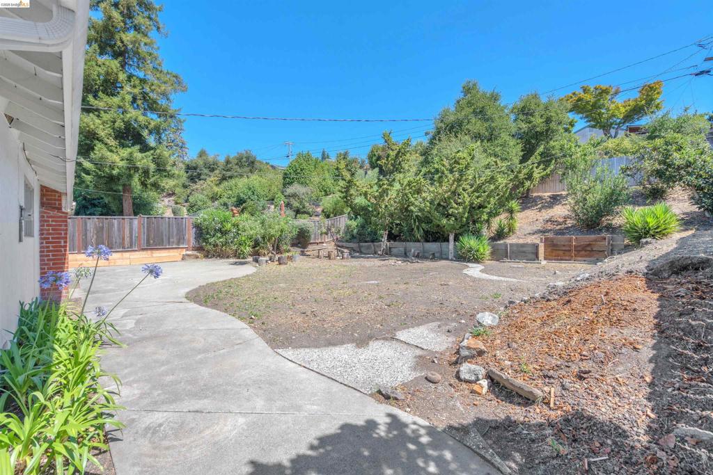 3453 Stewarton Dr Property Photo 23
