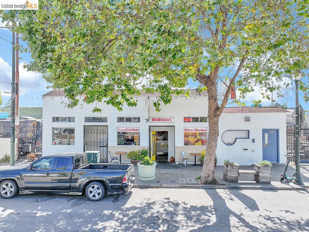 6041 San Pablo Ave Property Photo 9