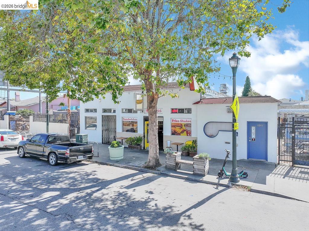 6041 San Pablo Ave Property Photo 10