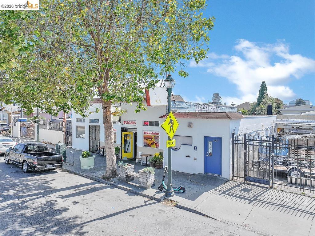 6041 San Pablo Ave Property Photo 11