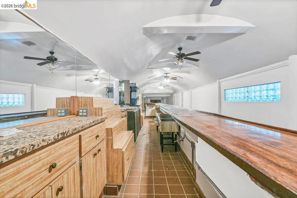 6041 San Pablo Ave Property Photo 18