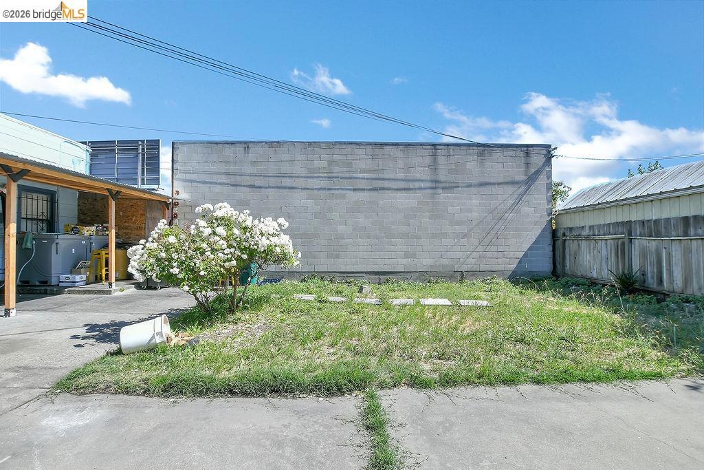 6041 San Pablo Ave Property Photo 32