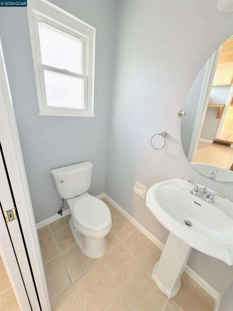 2899 Madeira Way Property Photo 14