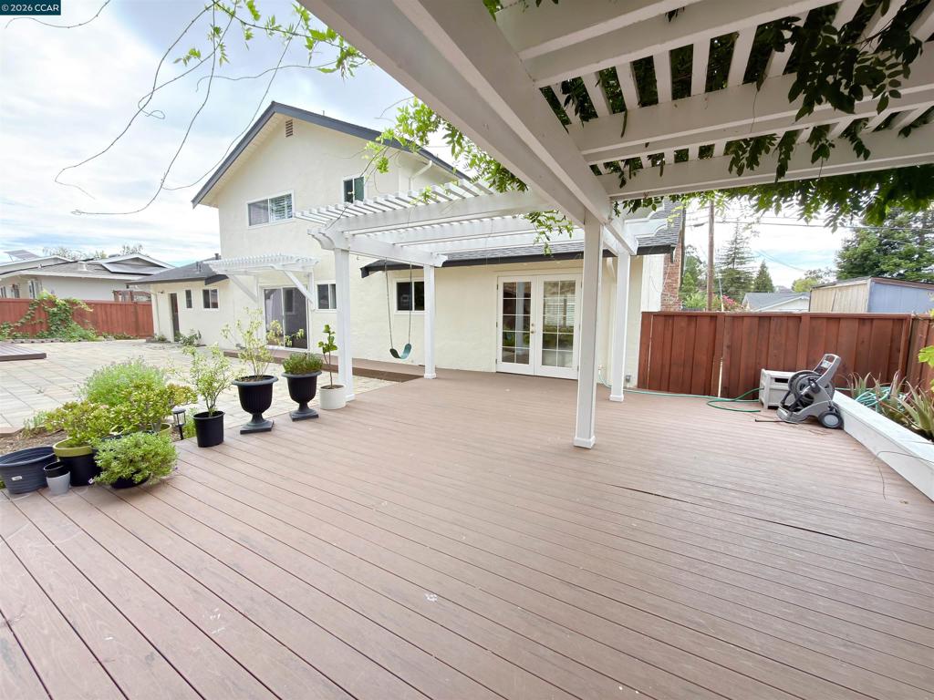 2899 Madeira Way Property Photo 25