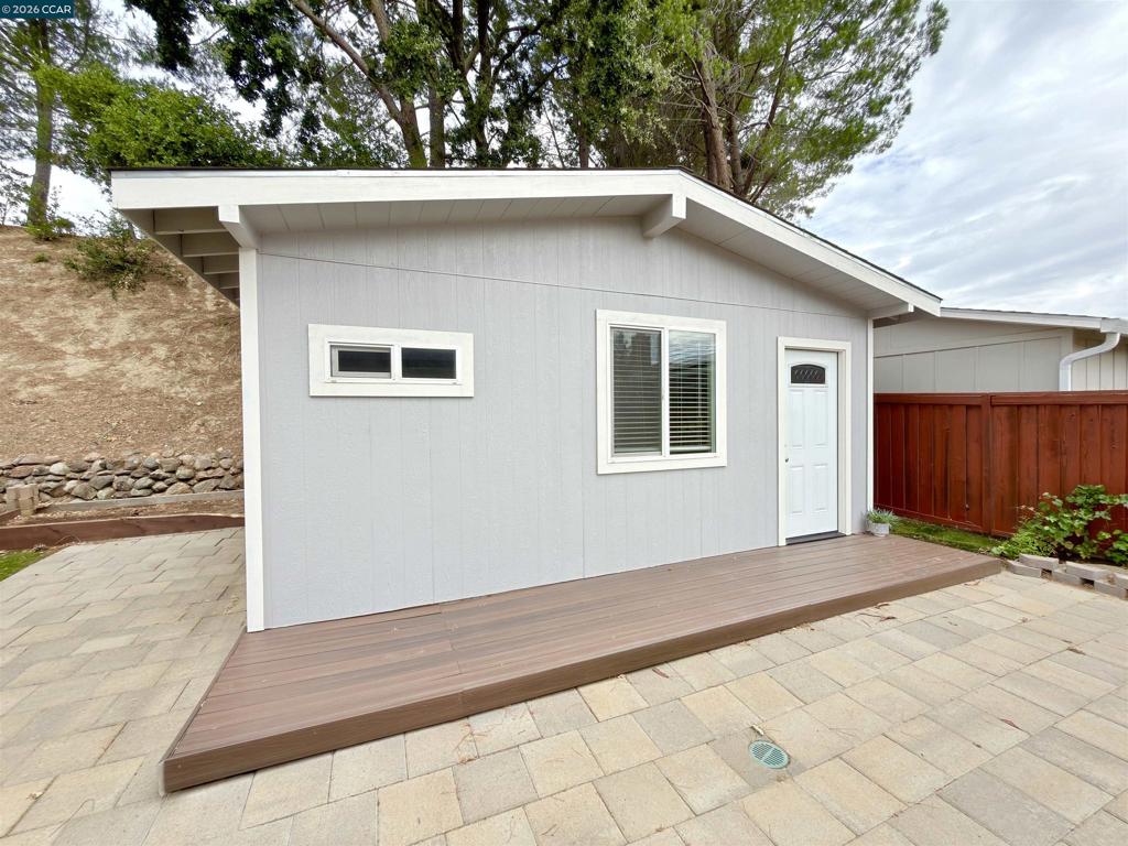 2899 Madeira Way Property Photo 30