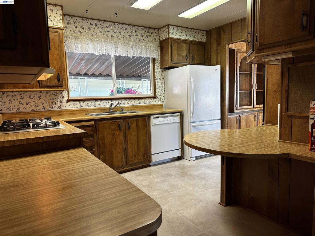 29430 New Hampshire Way Property Photo 8