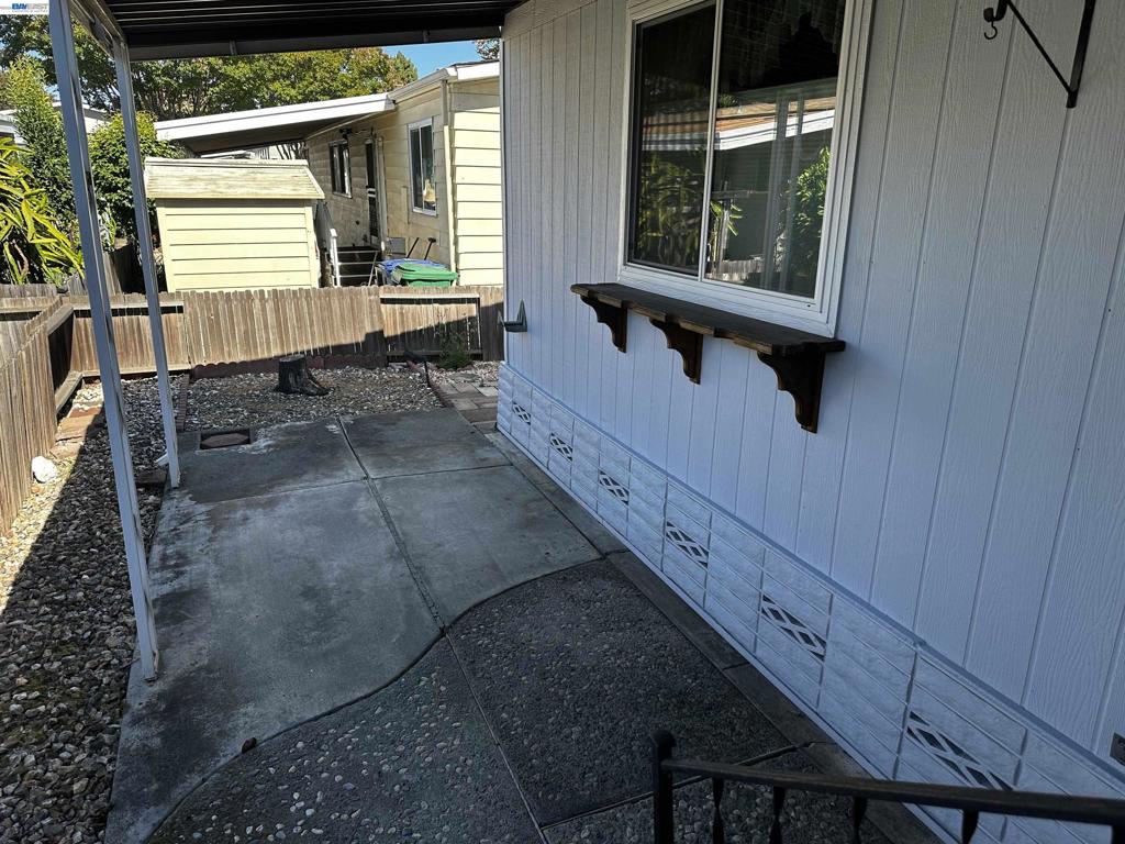 29430 New Hampshire Way Property Photo 23