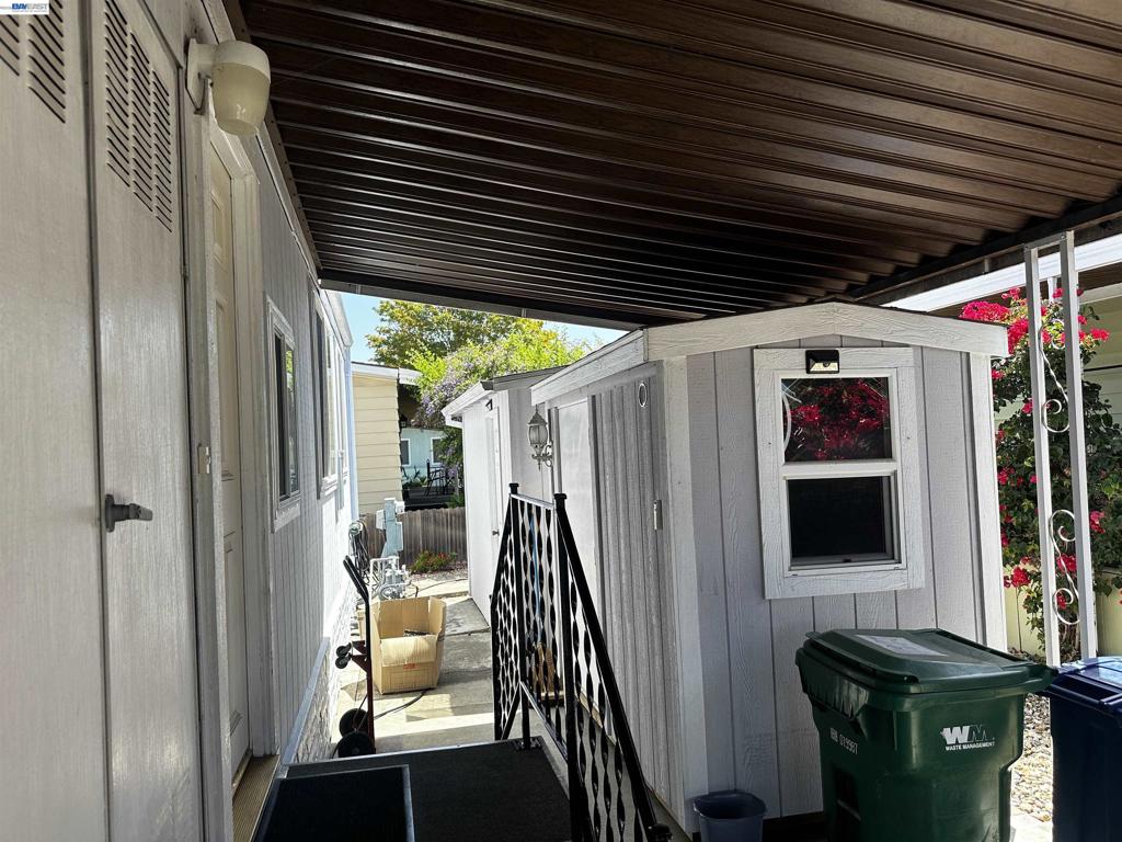 29430 New Hampshire Way Property Photo 27
