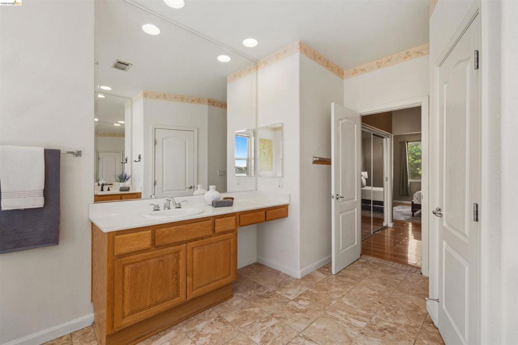 1842 Sanger Peak Way Property Photo 27