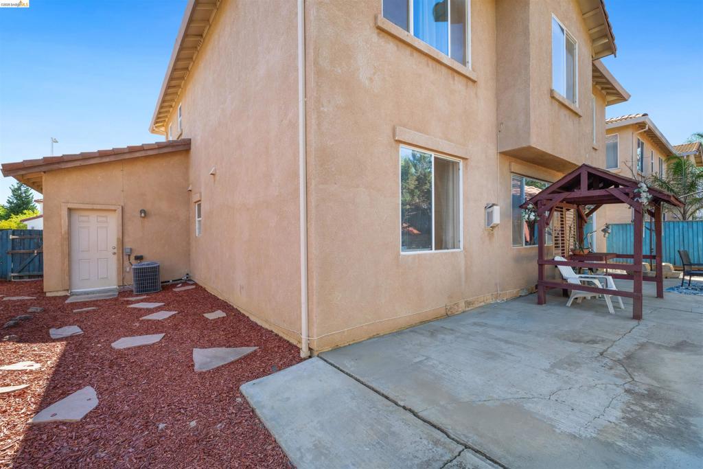 1842 Sanger Peak Way Property Photo 36
