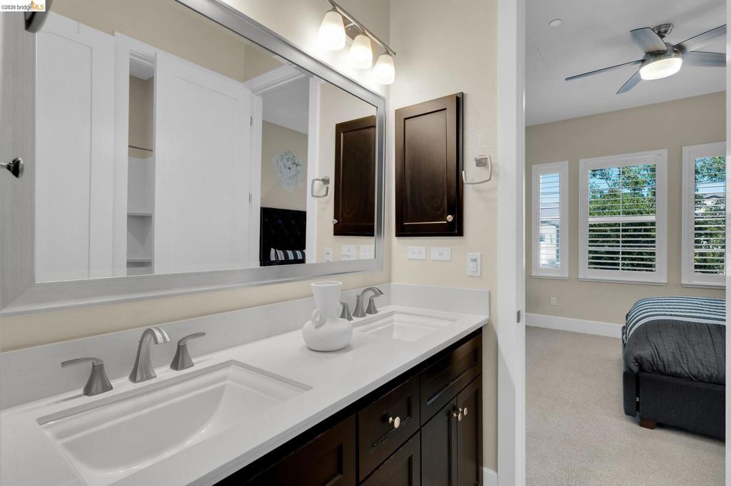 2277 Reserve Dr Property Photo 32