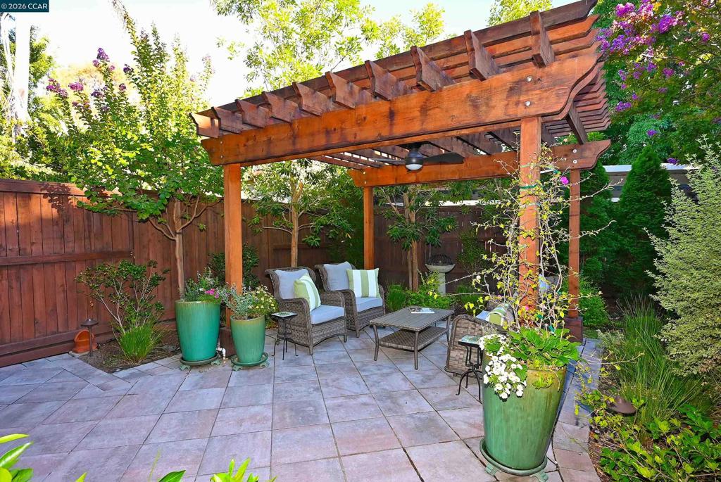 1290 Honey Trail Property Photo 45