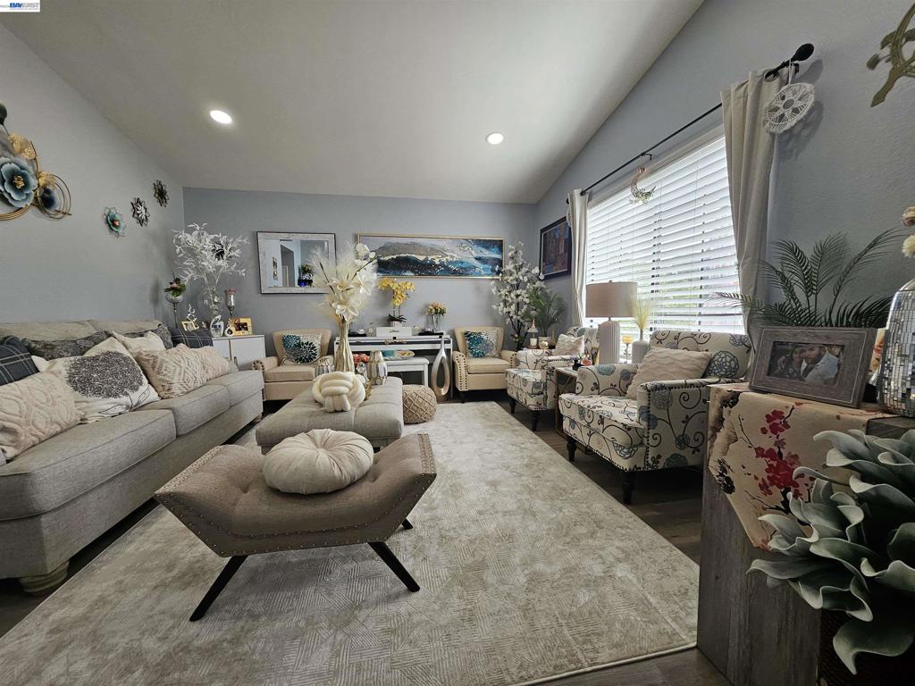 20 Dunes Way Property Photo 6