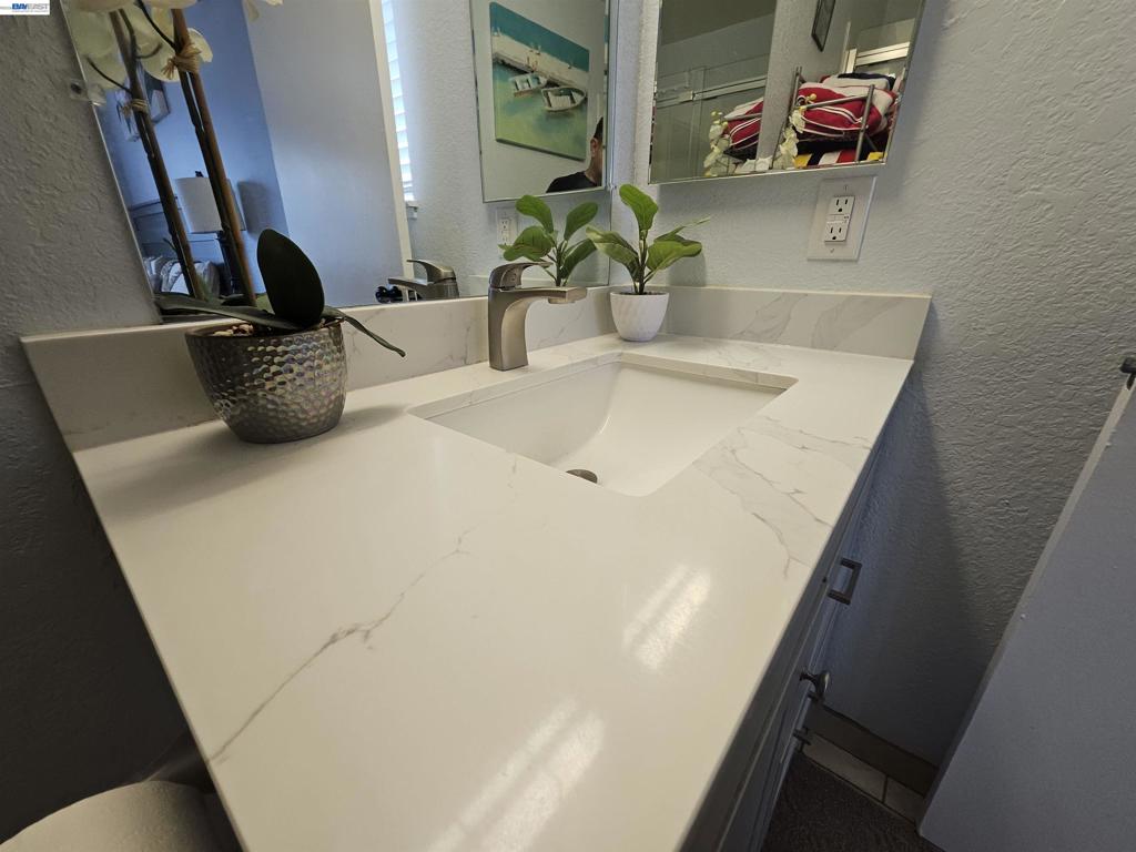 20 Dunes Way Property Photo 28