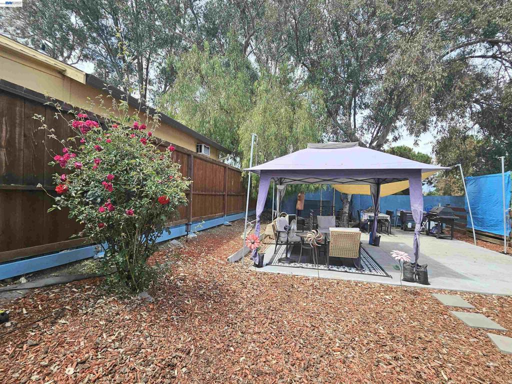 20 Dunes Way Property Photo 34